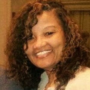 Meet your Posher, Deniese